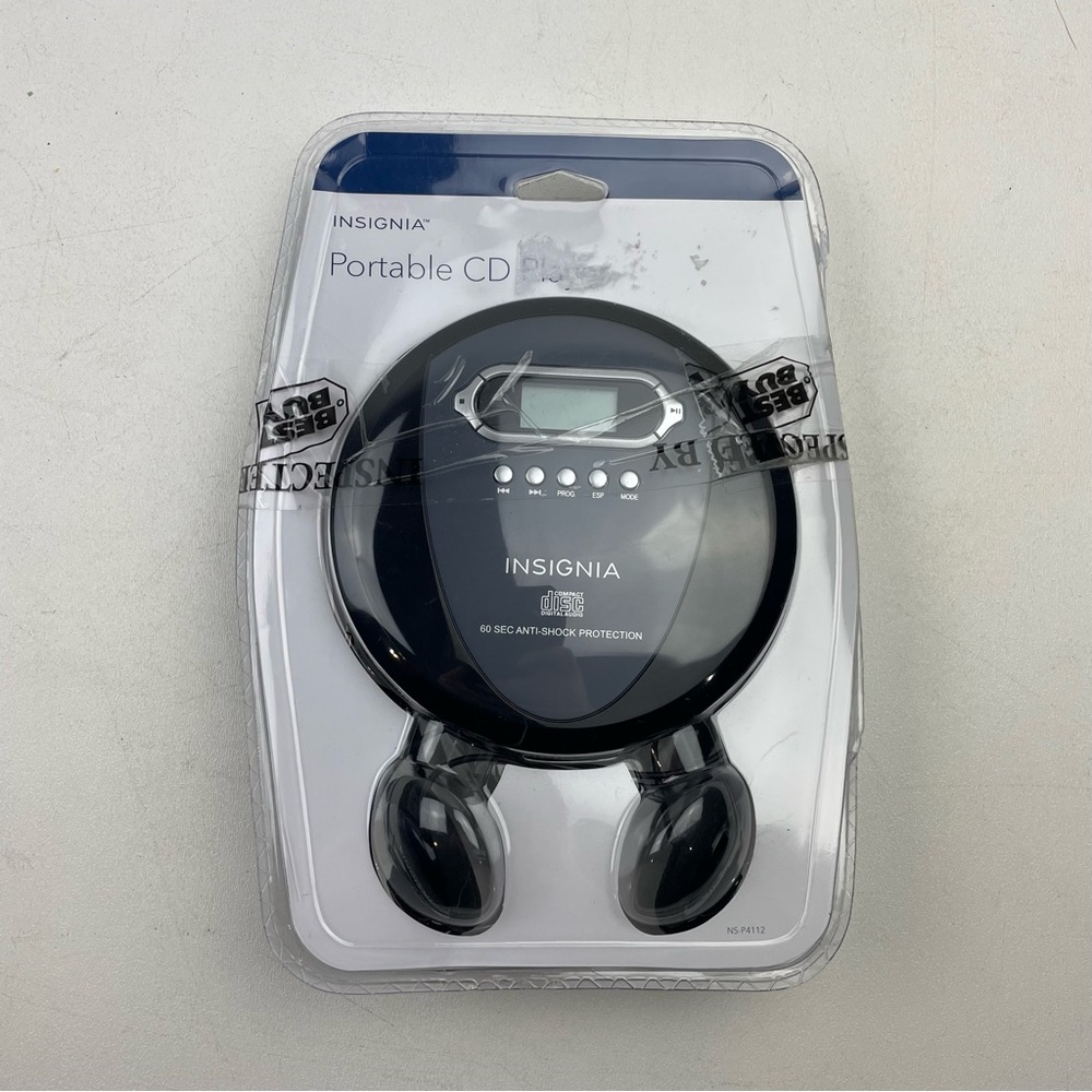 Insignia Portable CD Player Black Charcoal (NS-P4112) Everything Works